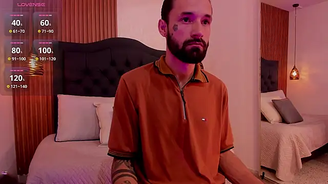 Hisoka 011 online show from April 15, 7:32 pm