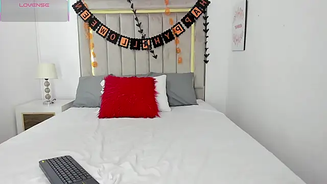 Snapshot of lapiz_lazuli12 chatting on October 18, 7:25 pm lapiz lazuli12 online show from October 18, 7:25 pm