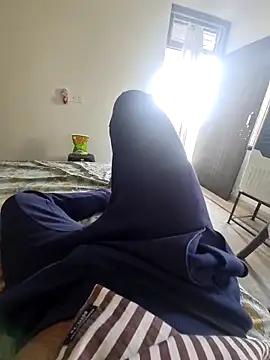 Snapshot of YoursThickDick chatting on September 19, 4:14 am YoursThickDick online show from September 19, 4:14 am