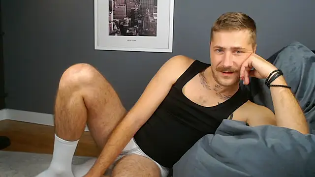 Snapshot of Mr_At_ chatting on October 30, 6:59 am Mr At online show from October 30, 6:59 am