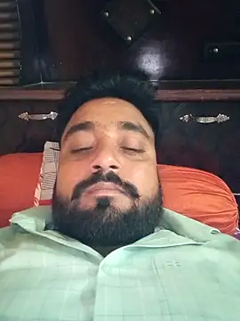 Snapshot of Raju_fuckerr chatting on October 17, 8:28 am Raju fuckerr online show from October 17, 8:28 am