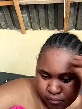 AssieLindy95 online show from December 5, 8:56 am