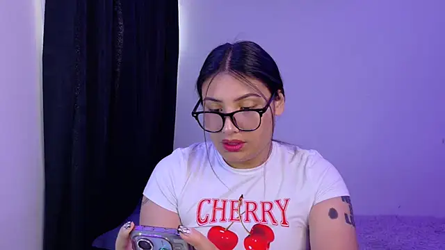 Linda andrew online show from April 15, 4:47 pm