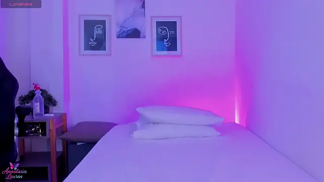 Anastasia lauren online show from November 24, 8:30 pm