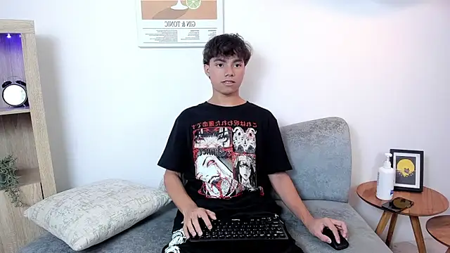 Snapshot of Honeymoon_sariel chatting on November 5, 8:20 pm Honeymoon sariel online show from November 5, 8:20 pm