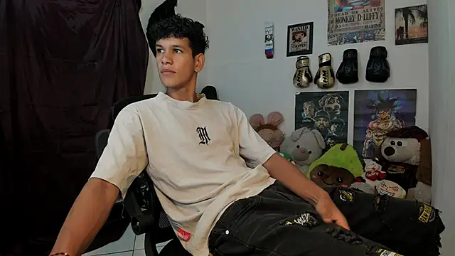 brandonstonexl online show from March 4, 11:00 pm