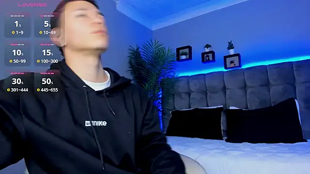 Thomas moon online show from April 8, 11:54 am