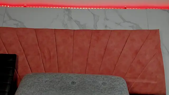 HellAndDante  online show from February 22, 7:45 pm