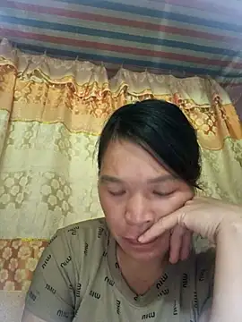 Snapshot of Chiop6 chatting on October 3, 1:24 am Chiop6 online show from October 3, 1:24 am