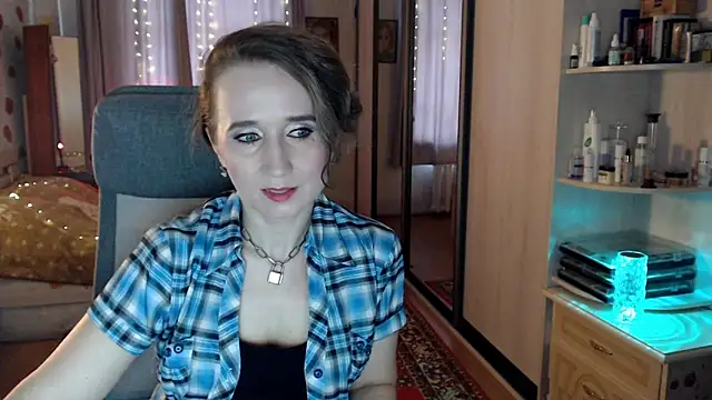 ClassyInna online show from October 21, 8:37 am