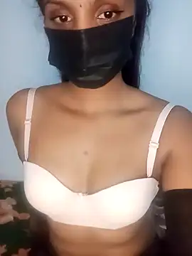 kissy doll online show from October 10, 7:02 pm