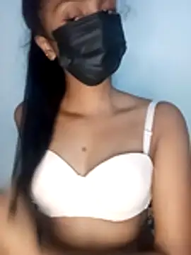 kissy doll online show from October 13, 6:52 pm