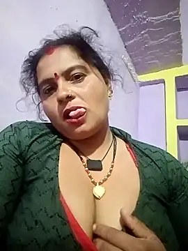 Snapshot of Hot_komal1 chatting on April 20, 9:49 pm Hot komal1 online show from April 20, 9:49 pm