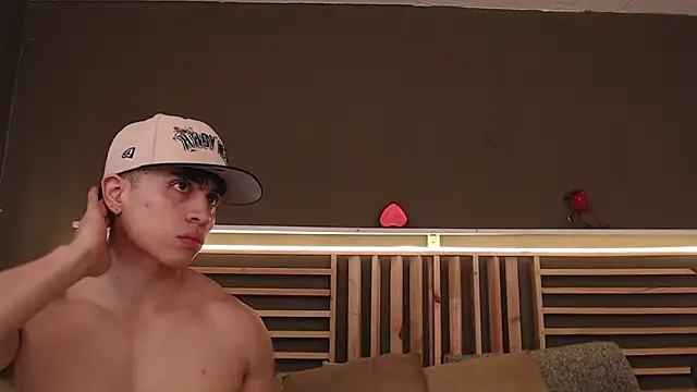 PaulEvens online show from December 18, 1:28 pm