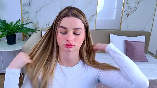 SweetyLicky online show from February 19, 4:14 pm