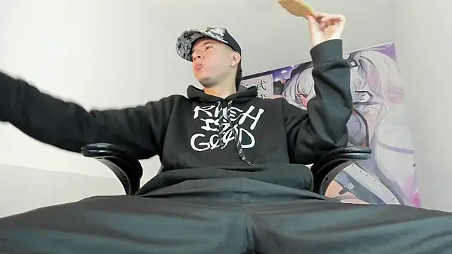 Snapshot of Fran_Boy chatting on November 21, 4:22 am Fran Boy online show from November 21, 4:22 am