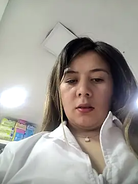 Snapshot of Sophie_del_Castillo chatting on November 30, 9:08 pm Sophie del Castillo online show from November 30, 9:08 pm
