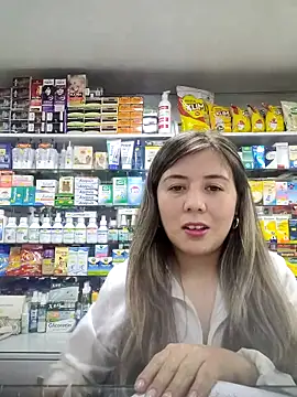 Snapshot of Sophie_del_Castillo chatting on December 18, 1:11 am Sophie del Castillo online show from December 18, 1:11 am