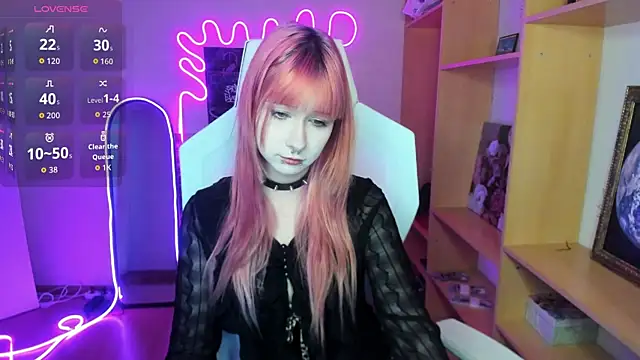 Snapshot of AmamiDark chatting on October 4, 1:47 am AmamiDark online show from October 4, 1:47 am