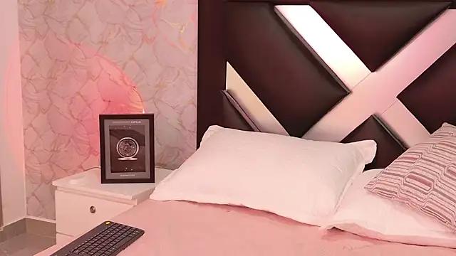 CataRicci online show from April 21, 2:51 am