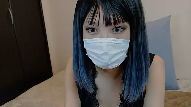 sarina at online show from November 14, 9:30 am