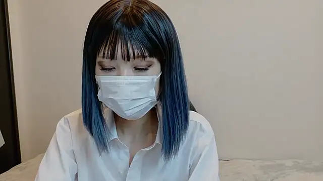 sarina at online show from April 15, 4:30 am