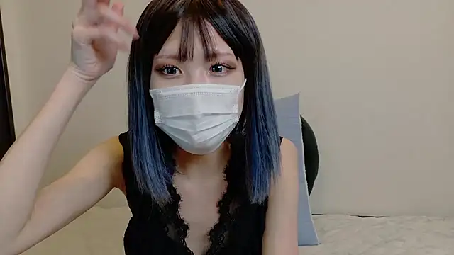 Snapshot of sarina_at chatting on May 3, 9:37 am sarina at online show from May 3, 9:37 am