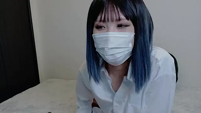 Snapshot of sarina_at chatting on May 29, 9:29 am sarina at online show from May 29, 9:29 am