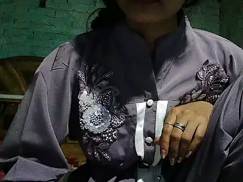 Snapshot of ROSE_GOLDE chatting on October 28, 11:58 am ROSE GOLDE online show from October 28, 11:58 am