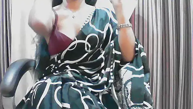 Snapshot of horny__couple_ chatting on December 4, 5:10 pm horny couple online show from December 4, 5:10 pm