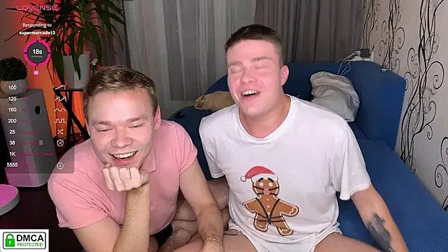 Snapshot of holy_eggs_02 chatting on October 3, 6:27 pm holy eggs 02 online show from October 3, 6:27 pm