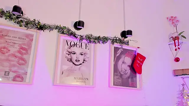 Snapshot of evan_voss chatting on December 17, 12:11 pm evan voss online show from December 17, 12:11 pm