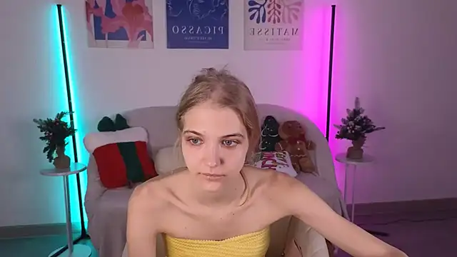 4example Chloe online show from January 13, 11:04 am