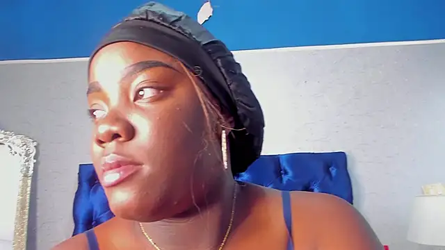 TANISHA HILL online show from October 8, 7:44 pm