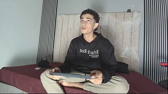 Snapshot of nathan_shimmer chatting on October 13, 8:53 pm nathan shimmer online show from October 13, 8:53 pm