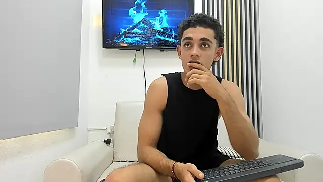 Snapshot of nathan_shimmer chatting on October 14, 3:46 pm nathan shimmer online show from October 14, 3:46 pm