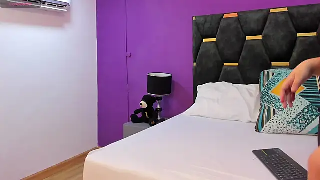 Abby-campbel online show from April 17, 9:51 pm