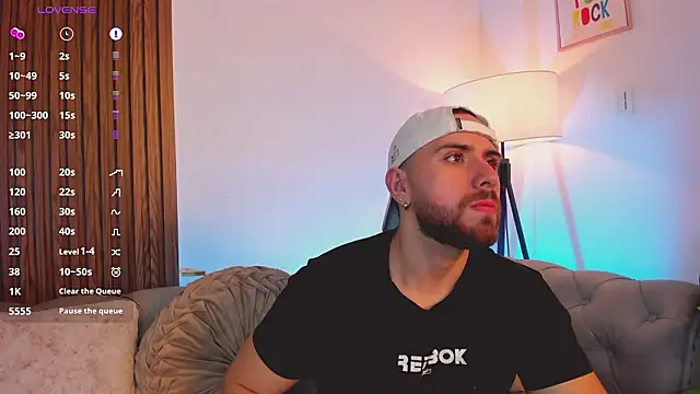 Maximo Wolff online show from February 26, 7:46 pm