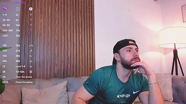 Maximo Wolff online show from April 9, 8:14 pm