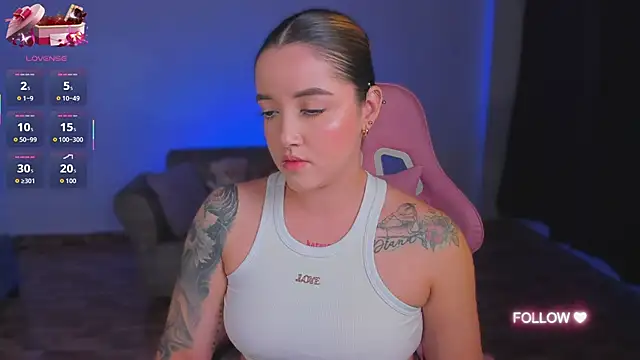 lunaarose online show from September 17, 4:03 am