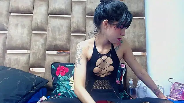 Snapshot of Alexahotz chatting on September 21, 6:48 am Alexahotz online show from September 21, 6:48 am