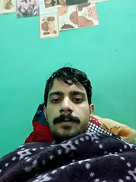 Snapshot of Sushant001 chatting on December 14, 2:06 am Sushant001 online show from December 14, 2:06 am