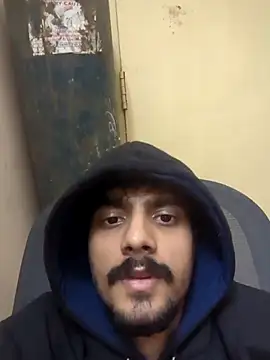 Snapshot of Sushant001 chatting on December 17, 8:26 pm Sushant001 online show from December 17, 8:26 pm