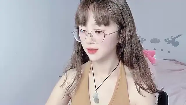 nini a online show from September 13, 1:49 am