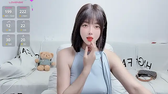 uikyy1 online show from October 21, 12:50 pm