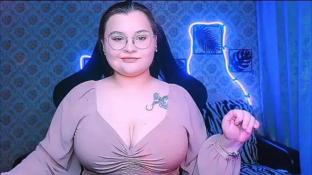 InLoveWithLife26 online show from January 16, 5:39 pm