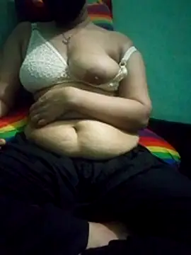 Snapshot of Maria_Mahi chatting on November 23, 4:18 pm Maria Mahi online show from November 23, 4:18 pm