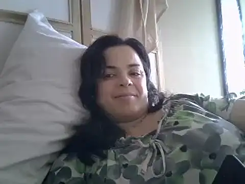 Snapshot of ITALIANASISIXX chatting on January 16, 1:58 pm ITALIANASISIXX online show from January 16, 1:58 pm