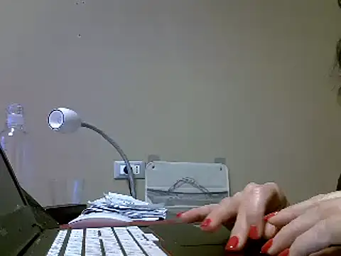 Snapshot of ITALIANASISIXX chatting on January 28, 9:08 am ITALIANASISIXX online show from January 28, 9:08 am