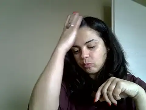 Snapshot of ITALIANASISIXX chatting on January 31, 10:31 am ITALIANASISIXX online show from January 31, 10:31 am